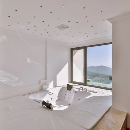 Loft Kalkan With Jacuzzi-sauna And Heating Swimming Pool * Kaş